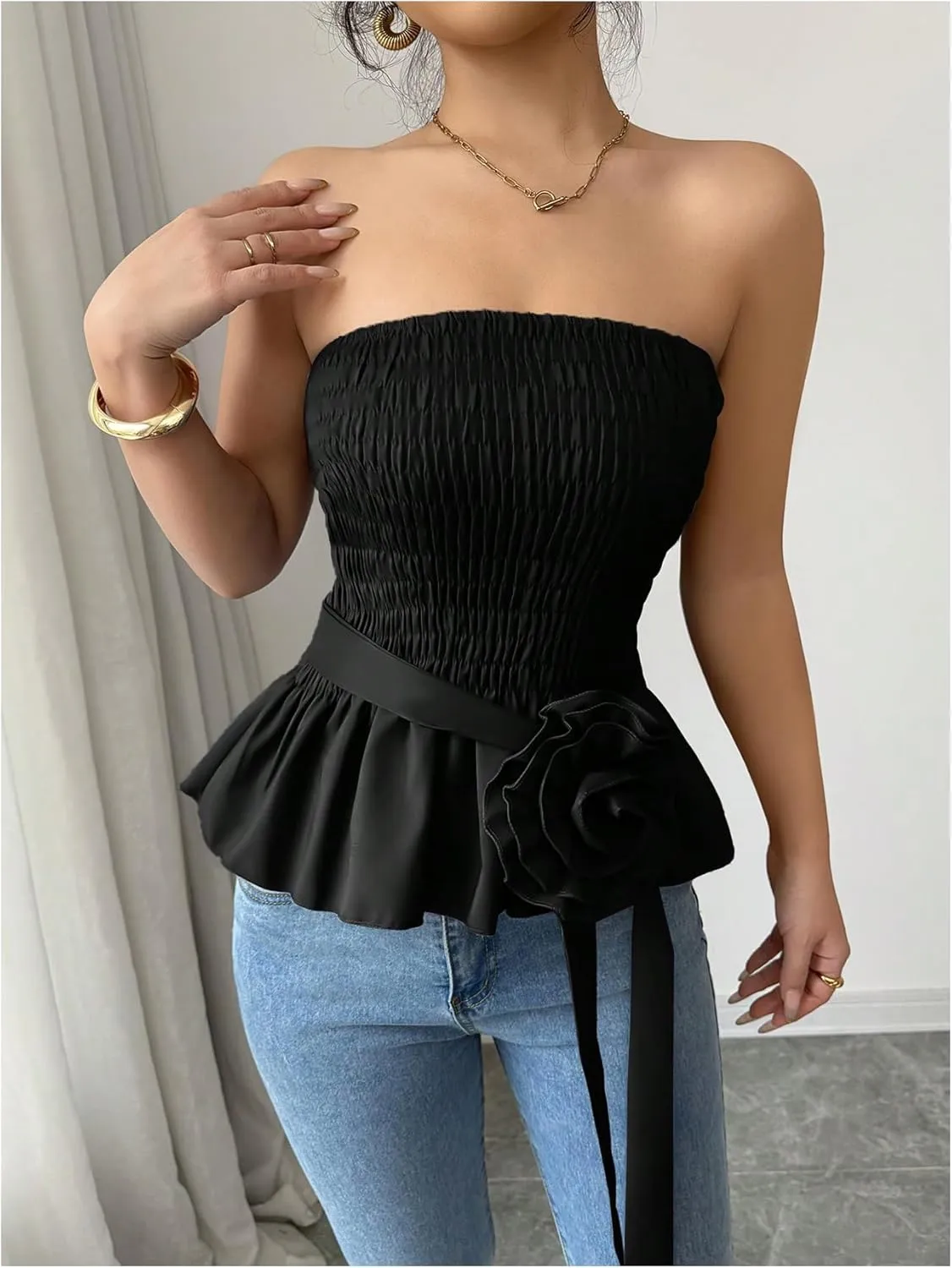 SOLY HUX Women's Y2k Strapless Tube Top Sleeveless Smocked Peplum Ruffle 3D Flower Belted Bandeau Tops